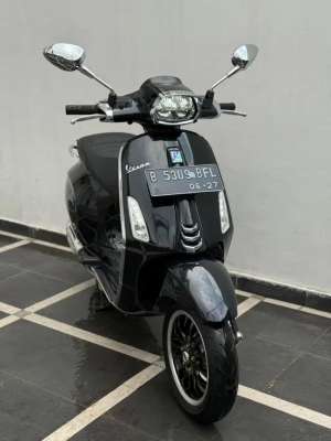 Jual bekas Vespa Sprint Iget Abs 2022 km 7rb,lokasi di Jakarta Timur