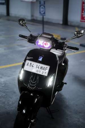 Jual bekas Vespa Sprint iget abs led 2022,lokasi di Jakarta Selatan