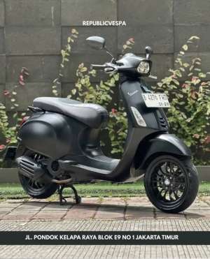 Jual bekas VESPA SPRINT NOTTE 150 IGET ABS LED TAHUN 2019 PERFECT CONDITION,lokasi di  ,Bekasi Kab.