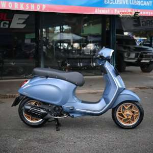 Jual bekas VESPA SPRINT OFFICINA 8 LIMITED EDITION 2025,lokasi di  ,Jakarta Pusat