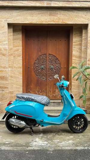 Jual bekas Vespa Sprint S 2022 Blue Audace,lokasi di Surakarta Kota