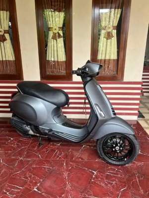 Jual bekas Vespa sprint S 2024 low km and good condition,lokasi di Bekasi Kota