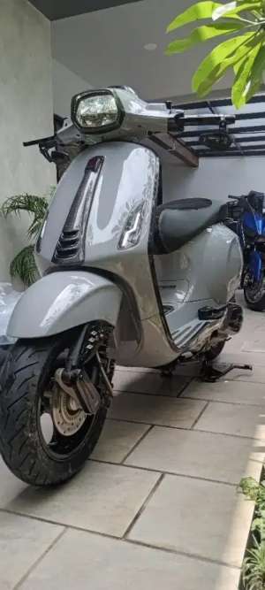 Jual bekas Vespa sprint S I-GET 2023,lokasi di Jakarta Pusat