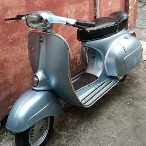 Jual bekas vespa sprint th 1977,lokasi di Malang Kota