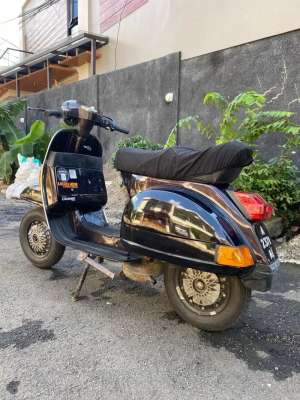Jual bekas Vespa Strada Lengkap,lokasi di  ,Tangerang Selatan Kota