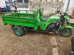 Jual bekas Viar 200cc surat lngkap,lokasi di Palembang Kota