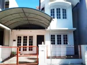 Vila Valensia lokasi di Surabaya Kota, tersedia melalui melalui situs Olx