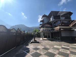 VILLA ETNIK halaman Luas Kawasan Wisata Tawangmangu Karanganyar lokasi di Karanganyar Kab., tersedia melalui melalui situs Olx