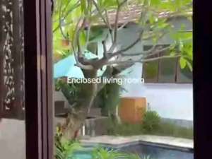 villa luas penyaringan Sanur bali lokasi di Denpasar Kota, tersedia melalui melalui situs Olx