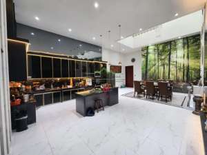 VILLA LUX JL. BAMBU 1 - KRAKATAU lokasi di Medan Kota, tersedia melalui melalui situs Olx