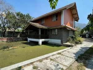 Villa Mewah di Kota Garut Pemandangan IndahUdara Sejuk Pegunungan SHM IMB Ready Dekat Hotel Santika Dekat Alun Alun Tarogong Pusat Kota Garut lokasi di Garut Kab., tersedia melalui melalui situs Olx
