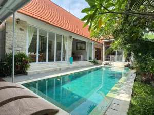 Villa PREMIUM Strategis Jl Bumbak Umalas Kerobokan lokasi di Kab. Badung, tersedia melalui melalui situs Olx