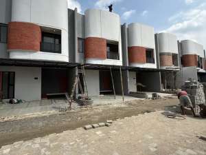 Villa The Amarta Daerah Ringroad Super Keren lokasi di Medan Kota, tersedia melalui melalui situs Olx