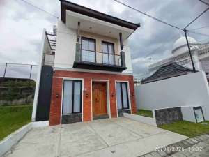 villarooftopprivate pool plus furnished kota batu lokasi di Batu Kota, tersedia melalui melalui situs Olx