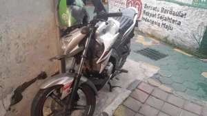 Jual bekas Vixion New 2015,lokasi di Depok Kota