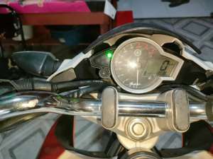 Jual bekas Vixion th 2015 tangan pertama pajak hidup,lokasi di Surabaya Kota