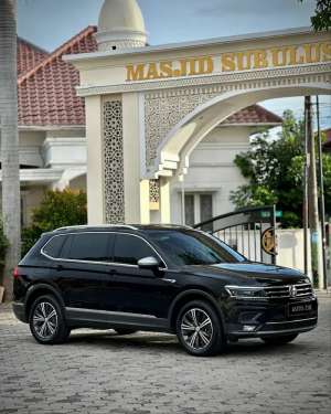 Jual bekas Volkswagen Tiguan All Space Hitam 2022 Tdp Murmer Menarik Ori Bu Antik,lokasi di Tangerang Selatan Kota