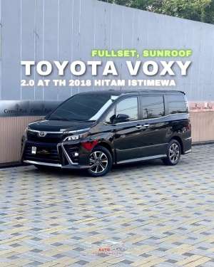Jual bekas Voxy 2018 Matic Sunroof Hitam Istimewaa,lokasi di Semarang Kota