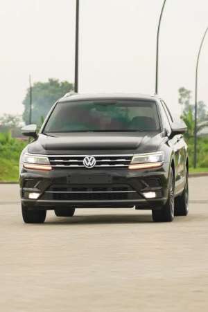 Jual bekas VW Tiguan Allspace 1.4 TSI 2020,lokasi di Jakarta Selatan
