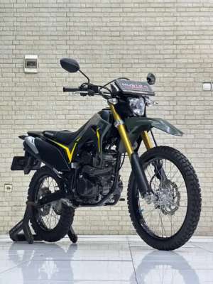 Jual bekas WARNA FAVORIT HONDA CRF 150 TH 2024 GREEN ARMY MULUS NOMINUS,lokasi di Malang Kab.