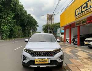 Jual bekas wrv 2023 rs sensing automatic,lokasi di Surabaya Kota