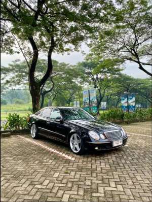 Jual bekas WTS Mercedes W211 E280 2007 Good Condition,lokasi di Tangerang Selatan Kota
