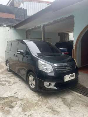 Jual bekas WTS Toyota Nav1 - V 2013,lokasi di Jakarta Selatan