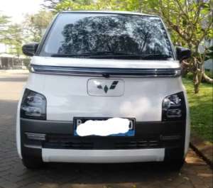 Jual bekas Wuling Air Ev Long Range 300 km 2022 AT Putih Terawat,lokasi di Jakarta Timur