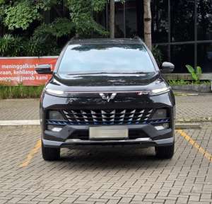 Jual bekas WULING ALMAZ RS PRO HYBRID 2.0 AT 2024 HITAM KM 27RB,lokasi di Tangerang Kota