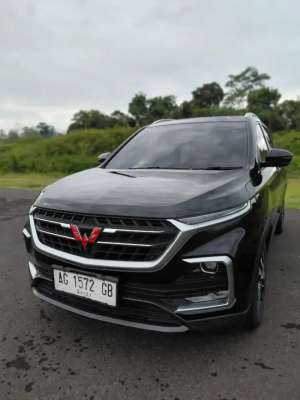 Wuling Almaz T exclusive 7 seat , tersedia melalui melalui situs Olx