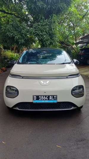 Jual bekas Wuling Cloud EV 2024 Listrik,lokasi di Jakarta Barat