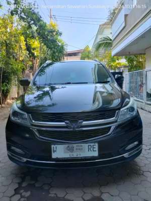 Jual bekas Wuling Cortez 1.5 C T Lux Turbo CVT Captain Seat Double Blower,lokasi di Surabaya Kota