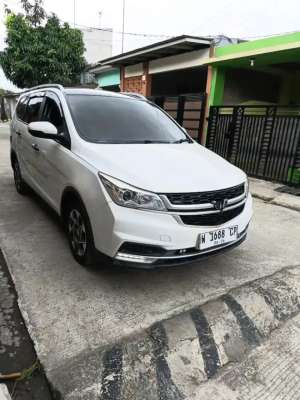 Jual bekas Wuling Cortez T lux CVT 2021 pajak hidup istimewa,lokasi di Malang Kota