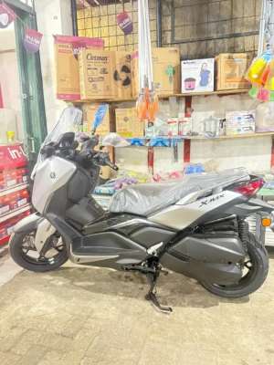 Jual bekas x-max 2026 kondisi baru,lokasi di Depok Kota