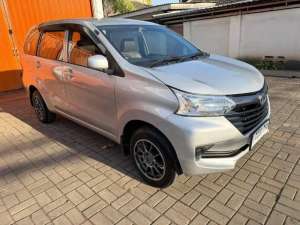 Jual bekas xenia M deluxe manual mt 2016 km low,lokasi di Tangerang Kota