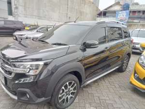 Jual bekas Xl 7 Manual Low KM super mulus,lokasi di Karawang Kab.