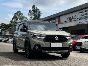 Jual bekas XL7 ALPHA HYBRIDDP 20JT,lokasi di Tangerang Kota