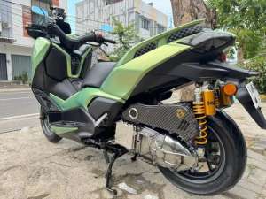 Jual bekas XMAX CONNECTED 2023 FULL MODIF,lokasi di  ,Jakarta Selatan