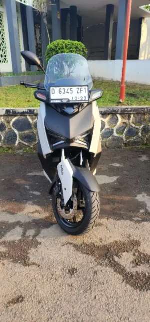 Jual bekas Xmax Connected 2024,lokasi di  ,Bandung Kota