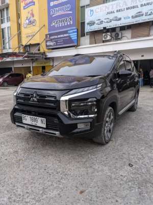 Jual bekas Xpander Cross premium 1.5 matic 2022 hitam istimewa dp 25 jt,lokasi di Palembang Kota