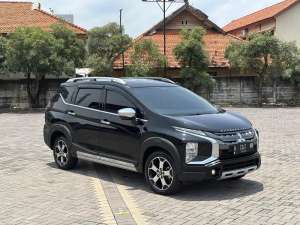 Jual bekas XPANDER CROSS PREMIUM PACKAGE BODY ORIGINAL,lokasi di Semarang Kota