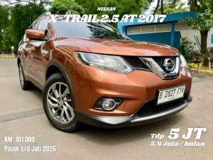 Jual bekas Xtrail 2.5 at 2017 Tdp5JT Nissan x-trail ertiga trax captiva sx4 matic,lokasi di Jakarta Selatan
