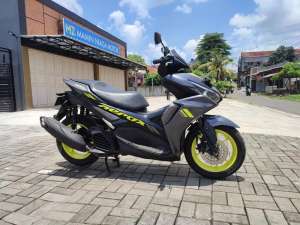 Jual bekas YAMAHA AEROX 155 NEW TAHUN 2021 SIAP GAS,lokasi di Jakarta Timur