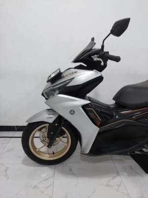 Jual bekas Yamaha Aerox S ABS Keyless 2024 bln 8 Tipe tertinggi bisa kredit,lokasi di Jakarta Pusat
