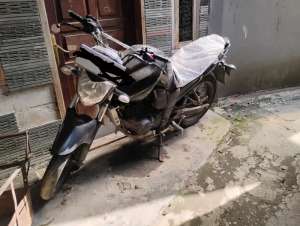 Jual bekas Yamaha Byson bekas bonus sparepart ori,lokasi di Bandung Kota