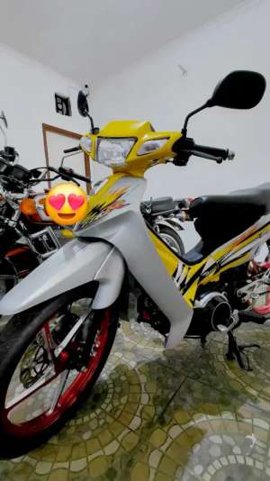 Jual bekas Yamaha f1zr 2001 like new,lokasi di Bogor Kota