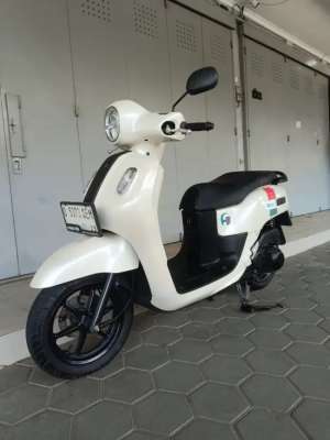 Jual bekas Yamaha fazio hybrid 2024 mulus,lokasi di Bandung Kota