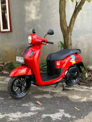 Jual bekas Yamaha FAZZIO 2023 KEYLESS LOW KM,lokasi di Bandung Kota