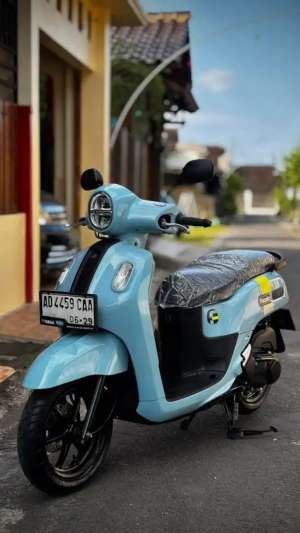 Jual bekas Yamaha FAZZIO HYBRID KEYLESS LIKE NEW,lokasi di Sragen Kab.