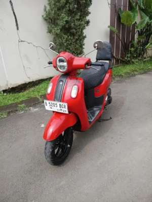 Jual bekas Yamaha fazzio keyless 2022 lengkap,lokasi di Tangerang Selatan Kota